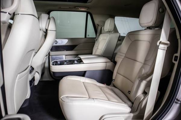 2018 Lincoln Navigator Reserve 4x4 4WD AWD SUV THIRD ROW SEATS -... for sale in Sumner, WA – photo 15
