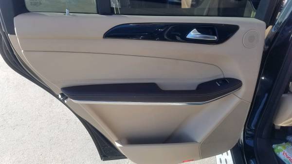 Loaded!! 1-owner! 2017 Mercedes-Benz GLS550! - cars & trucks - by... for sale in Alamogordo, NM – photo 8
