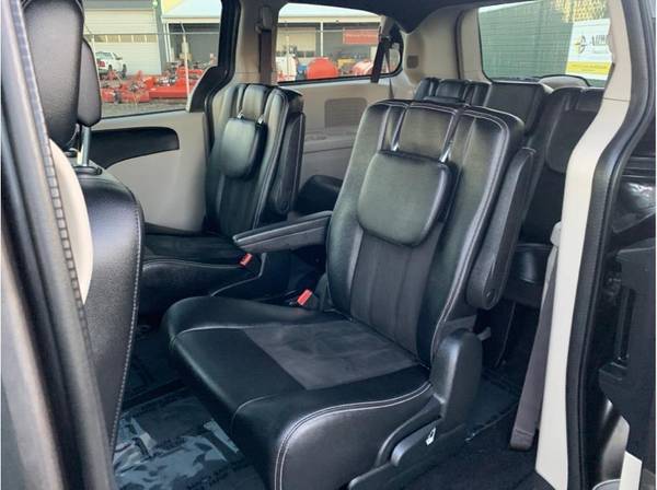 2019 Dodge Grand Caravan Passenger SXT Minivan 4D - cars & trucks -... for sale in Yakima, WA – photo 16