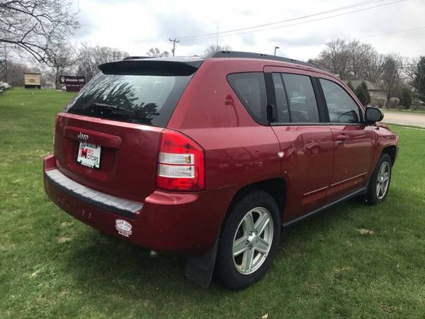 2010 JEEP COMPASS SPORT - cars & trucks - by dealer - vehicle... for sale in Woodstock, IL – photo 5