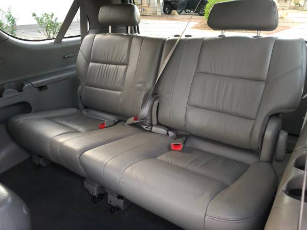 2005 Toyota sequoia Limited 4WD - cars & trucks - by owner - vehicle... for sale in Glendale, AZ – photo 7