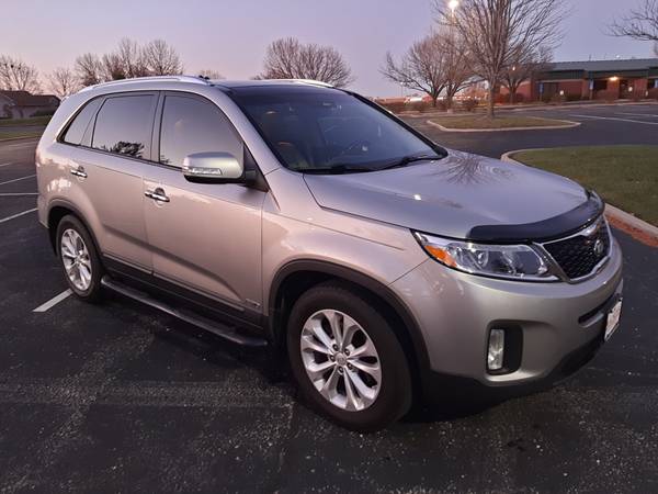 2014 Kia Sorento EX (loaded) - cars & trucks - by owner - vehicle... for sale in Columbia, MO – photo 6