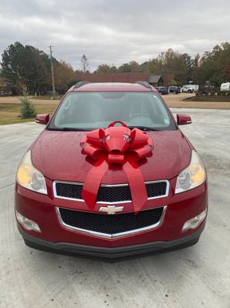 2012 CHEVY TRAVERSE WE TREAT YOU LIKE FAMILY! COZY SUV FOR PRICE! -... for sale in Ridgeland, MS – photo 9