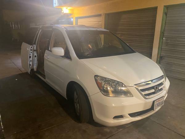 2006 honda odyssey - cars & trucks - by owner - vehicle automotive... for sale in Lynwood, CA – photo 2