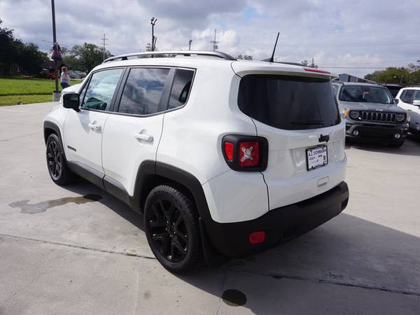 2018 Jeep Renegade Altitude FWD - cars & trucks - by dealer -... for sale in Plaquemine, LA – photo 5