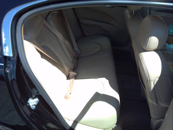 2006 Buick Lucerne CXL heated leather, remote start & for sale in Butler, WI – photo 17