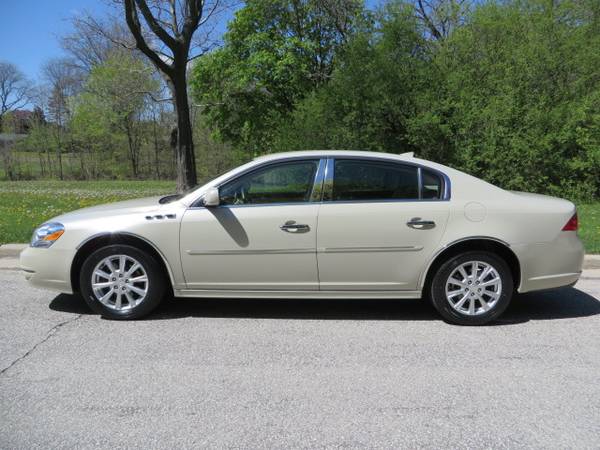 2011 Buick Lucerne CXL-17, 000 MILES! Heated Leather! 6-Pass! New for sale in West Allis, WI – photo 2