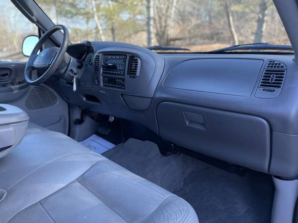 2003 Ford F-150 Crew Cab Lariat 4x4 5 4L V8 Triton Gas LOADED - cars for sale in Other, RI – photo 16