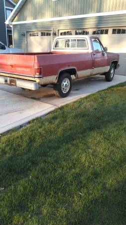 1983 c20 Chevy Scottsdale for sale in Valparaiso, IL – photo 3