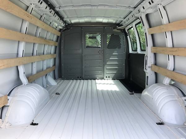 2018 Chevrolet G2500 Express Cargo Van ****FULL POWER OPTIONS**** for sale in Swartz Creek,MI, MI – photo 18