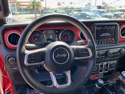 ((6-SPEED)) 2020 JEEP GLADIATOR RUBICON - cars & trucks - by dealer... for sale in Kahului, HI – photo 5