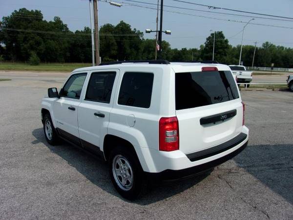 2014 Jeep Patriot FWD 4dr Sport - cars & trucks - by dealer -... for sale in Bethany, OK – photo 7