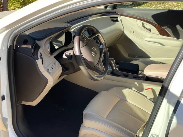'14 Buick Lacrosse - cars & trucks - by owner - vehicle automotive... for sale in Morton, IL – photo 4