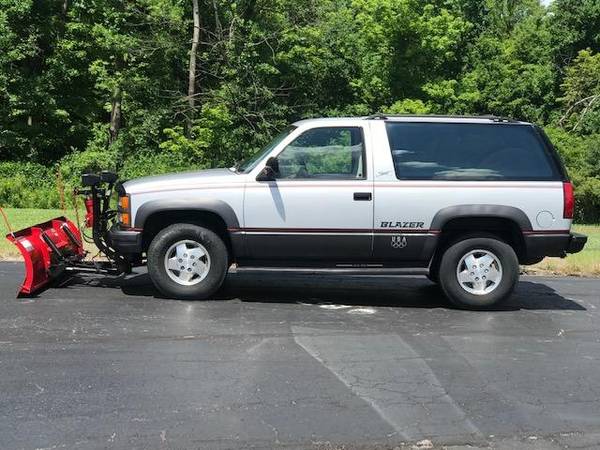 1992 Blazer Olympic Edition - cars & trucks - by owner - vehicle... for sale in Chesterland, OH – photo 2