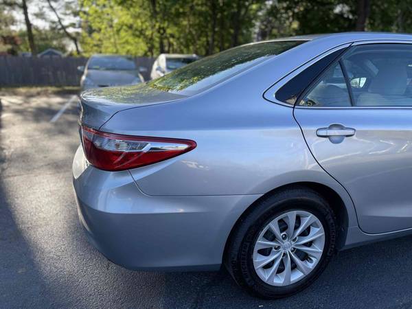 2016 Toyota Camry Hybrid LE 40mpg 1 owner 61000 miles 1 owner - cars for sale in Walpole, RI – photo 9