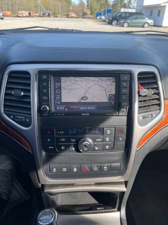 2012 Jeep Grand Cherokee 4x4 Overland LEATHER NAVIGATION SUN ROOF! for sale in Kittery, ME – photo 6