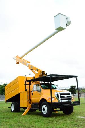 2006 Ford F-650 Super Duty Altec Over Center 61 foot Height Bucket -... for sale in Hollywood, SC – photo 6
