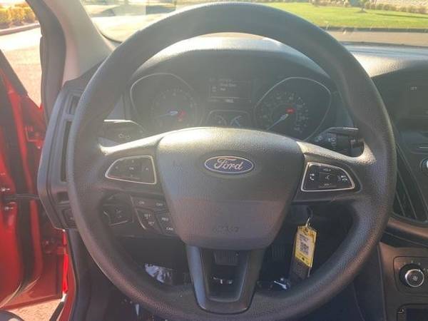 2017 Ford Focus SE Sedan Sedan - cars & trucks - by dealer - vehicle... for sale in Salem, OR – photo 13