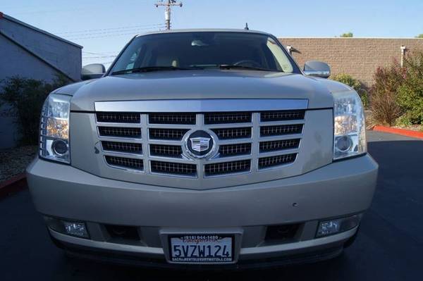 2007 Cadillac Escalade Base AWD LOW 89K MILES LOADED WARRANTY with for sale in Carmichael, CA – photo 5