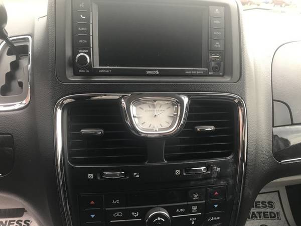 2014 CHRYSLER TOWN & COUNTRY TOURING We Specialize In damaged Credit... for sale in Warren, MI – photo 11