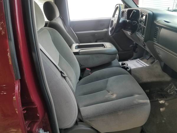 2005 GMC Yukon 3rd row Low miles CLEAN for sale in West Warwick, MA – photo 18