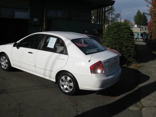 2008 KIA SPECTRA AUTOMATIC LOW MILES NON SMOKER - cars & trucks - by... for sale in Seattle, WA – photo 5