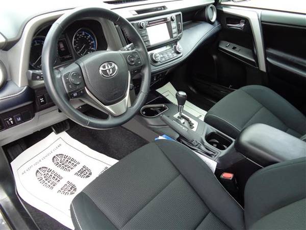 2018 Toyota Rav4 XLE - AWD - Moonroof for sale in Wautoma, WI – photo 9