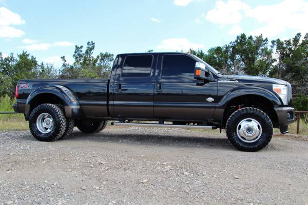 2015 FORD F350 KING RANCH 4X4 - BLK ON BLK - NAV ROOF- NEW 35" TOYO MT for sale in Leander, AR – photo 13
