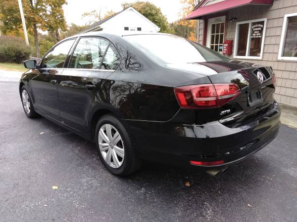 2017 Volkswagen Jetta Sedan Auto 39k miles Clean! 1-Owner... for sale in Hyde Park, NY – photo 4
