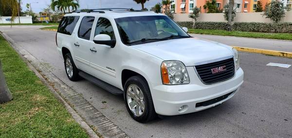 GMC Yukon XL 2011 - cars & trucks - by owner - vehicle automotive sale for sale in West Palm Beach, FL – photo 3