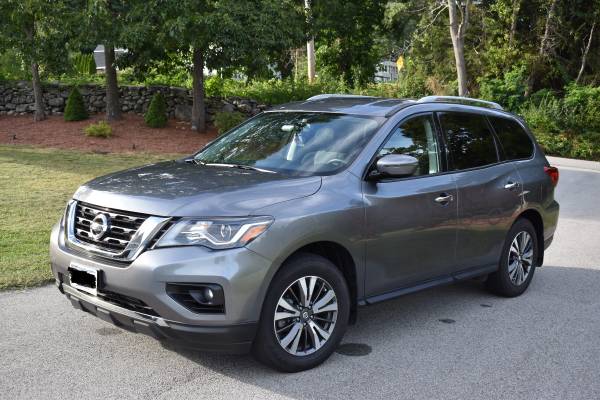 Nissan Pathfinder SV 4x4 2017 NAV + Nissan extended warranty 2024 for sale in Sutton, MA – photo 5