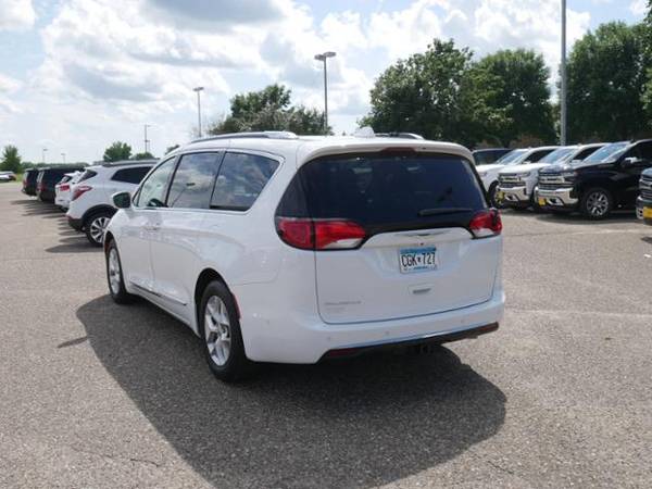 2019 Chrysler Pacifica Touring L Plus for sale in Cambridge, MN – photo 8