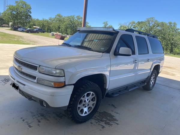 2002 Chevy Suburban - New Transmission! for sale in Bryan, TX – photo 2
