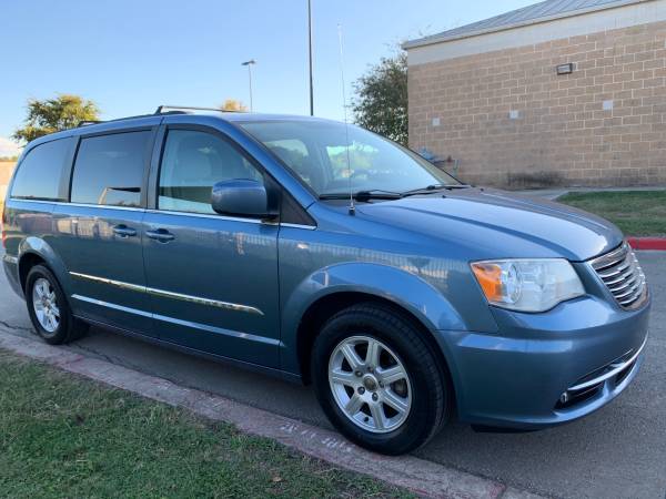 2012 CHRYSLER TOWN & COUNTRY for sale in San Antonio, TX – photo 2