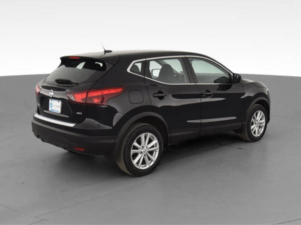 2017 Nissan Rogue Sport S Sport Utility 4D hatchback Black - FINANCE... for sale in Washington, District Of Columbia – photo 11