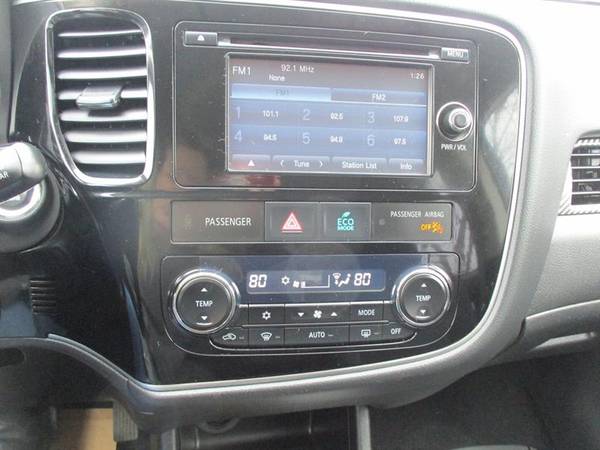 2014 Mitsubishi Outlander SE S-AWC - - by dealer for sale in Somersworth , NH – photo 17