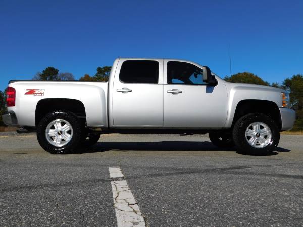 3.5" LIFTED 13 CHEVY SILVERADO LT Z71 1500 CREW 4X4 *NEW... for sale in KERNERSVILLE, NC – photo 3
