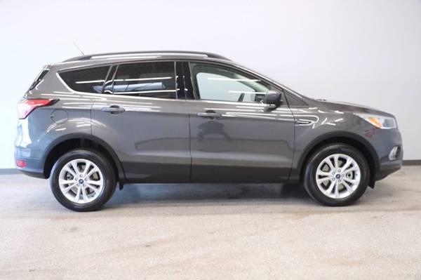 2018 Ford Escape SE hatchback Gray - cars & trucks - by dealer -... for sale in Nampa, ID – photo 3