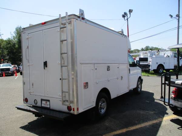 2012 Chevrolet Express G3500 10 FOOT UTILITY BOX TRUCK for sale in south amboy, NJ – photo 4