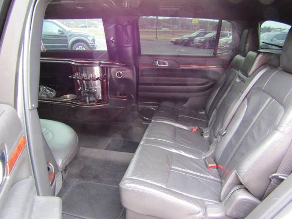 2014 Lincoln MKT LIMOUSINE AWD - - by dealer - vehicle for sale in New Glarus, WI – photo 9