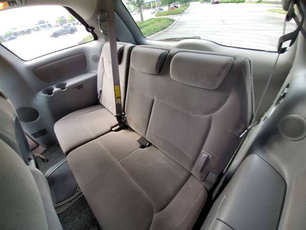 2004 Toyota Sienna AWD LE 7 passenger rides great we finance! for sale in Lawnside, DE – photo 8
