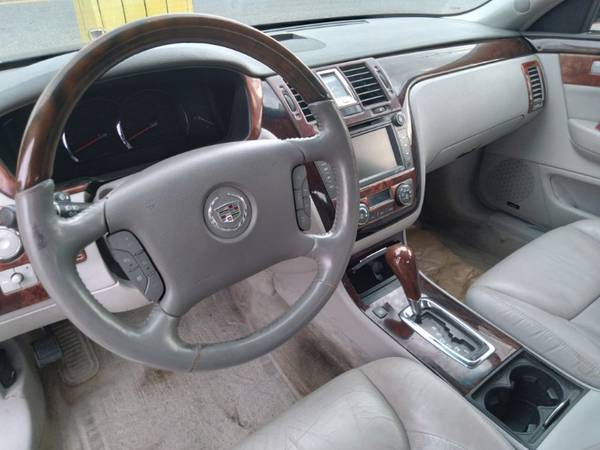 2009 Cadillac DTS Performance - cars & trucks - by dealer - vehicle... for sale in Gloucester, PA – photo 12
