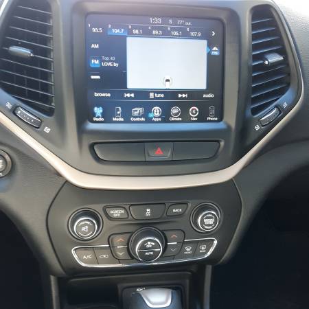 2017 Jeep Cherokee for sale in Chester, NY – photo 14