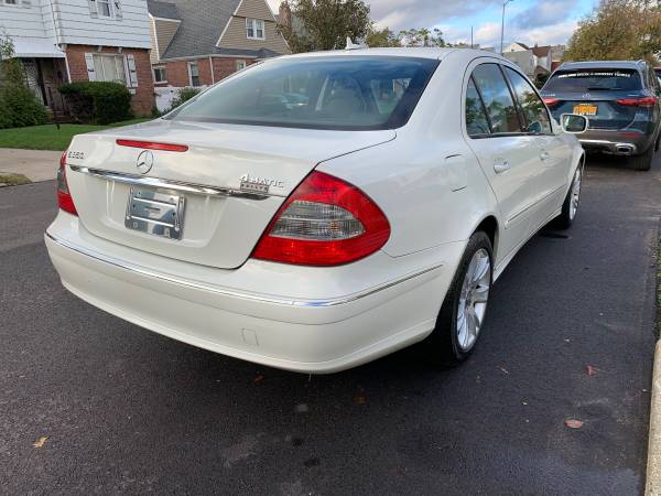 2009 MERCEDES BENZ E350 4Matic White/Black Great Condition for sale in Elmont, NY – photo 5