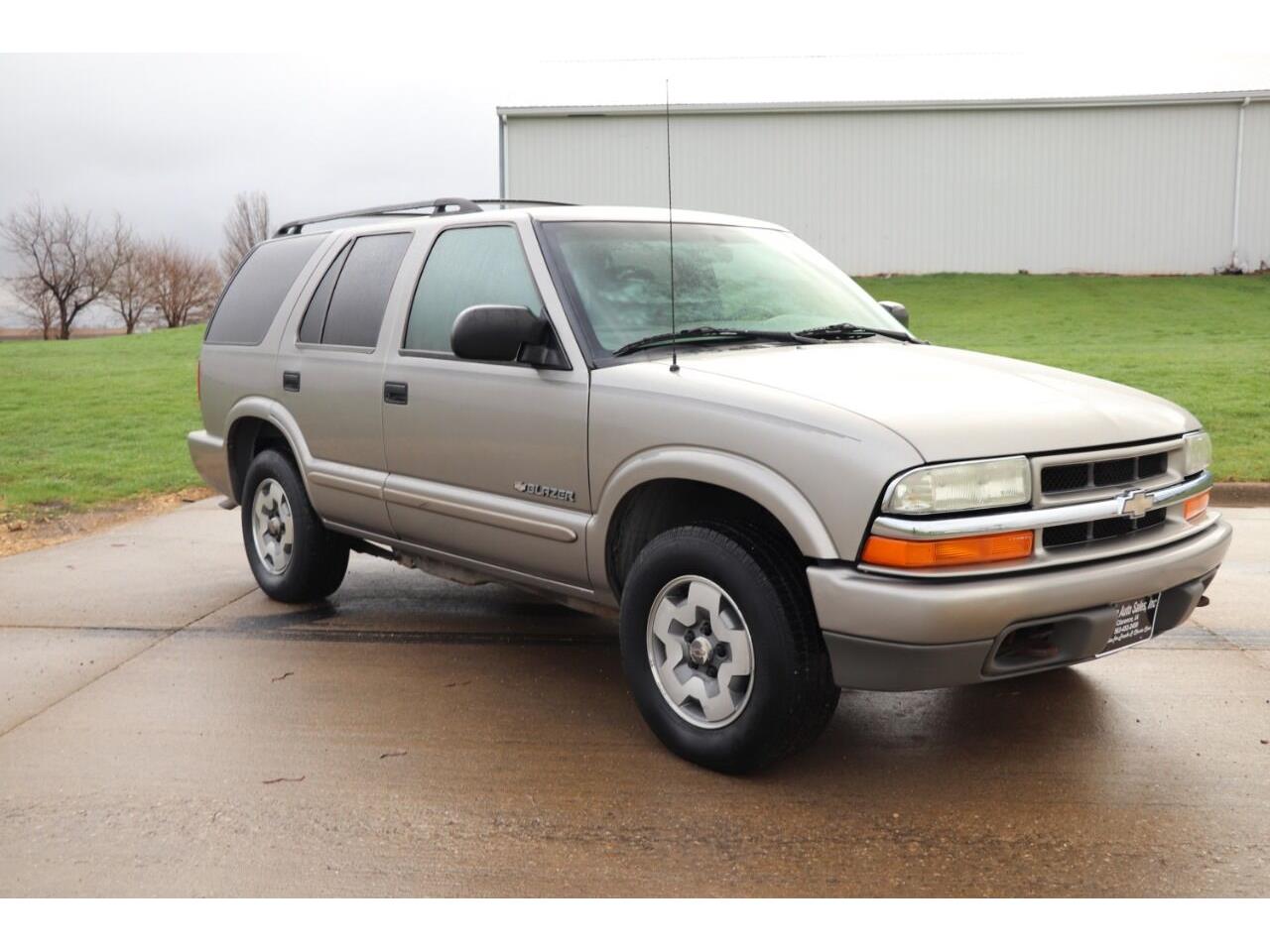 2004 Chevrolet Blazer for sale in Clarence, IA – photo 3