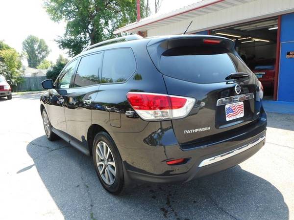 ★★★ 2015 Nissan Pathfinder 4x4 / ONLY 26k Miles / $2000 DOWN! ★★★ for sale in Grand Forks, ND – photo 6