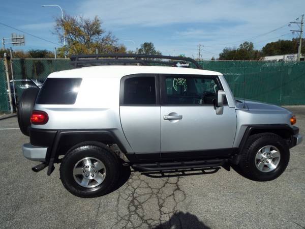 2008 Toyota FJ Cruiser 4WD AT - cars & trucks - by dealer - vehicle... for sale in Wilmington, DE – photo 3