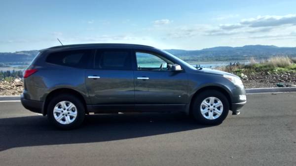 2010 Chevy Traverse AWD LS for sale in Vancouver, OR – photo 3