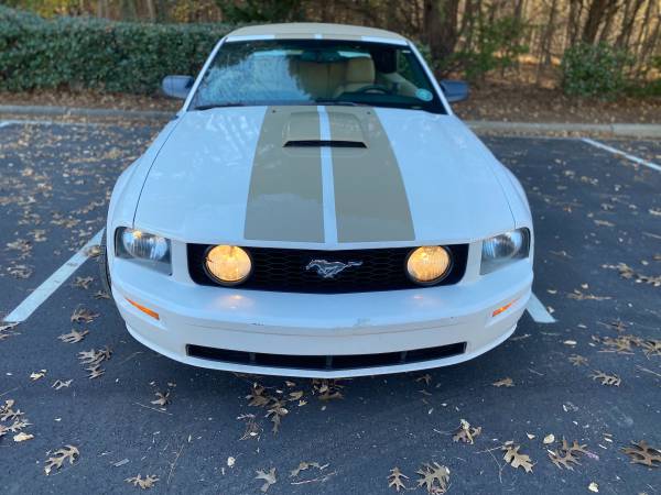 2007 Mustang GT Convertible / LOW MILES / Excellent Condition !!! -... for sale in Chapel hill, NC – photo 9
