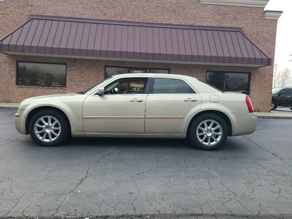 2007 Chrysler 300 Signature - - by dealer - vehicle for sale in High Point, NC – photo 2